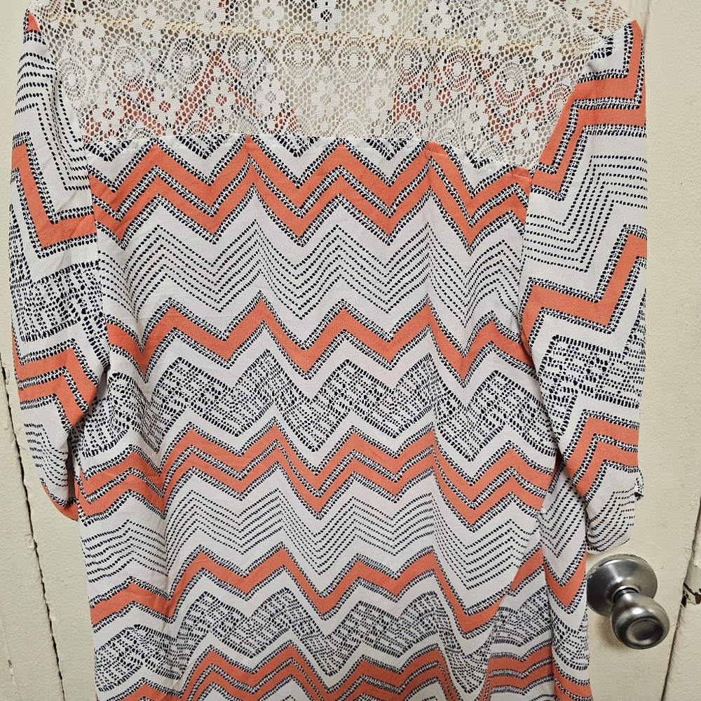105 iZ byer shirt sz xl - Picture 2 of 3